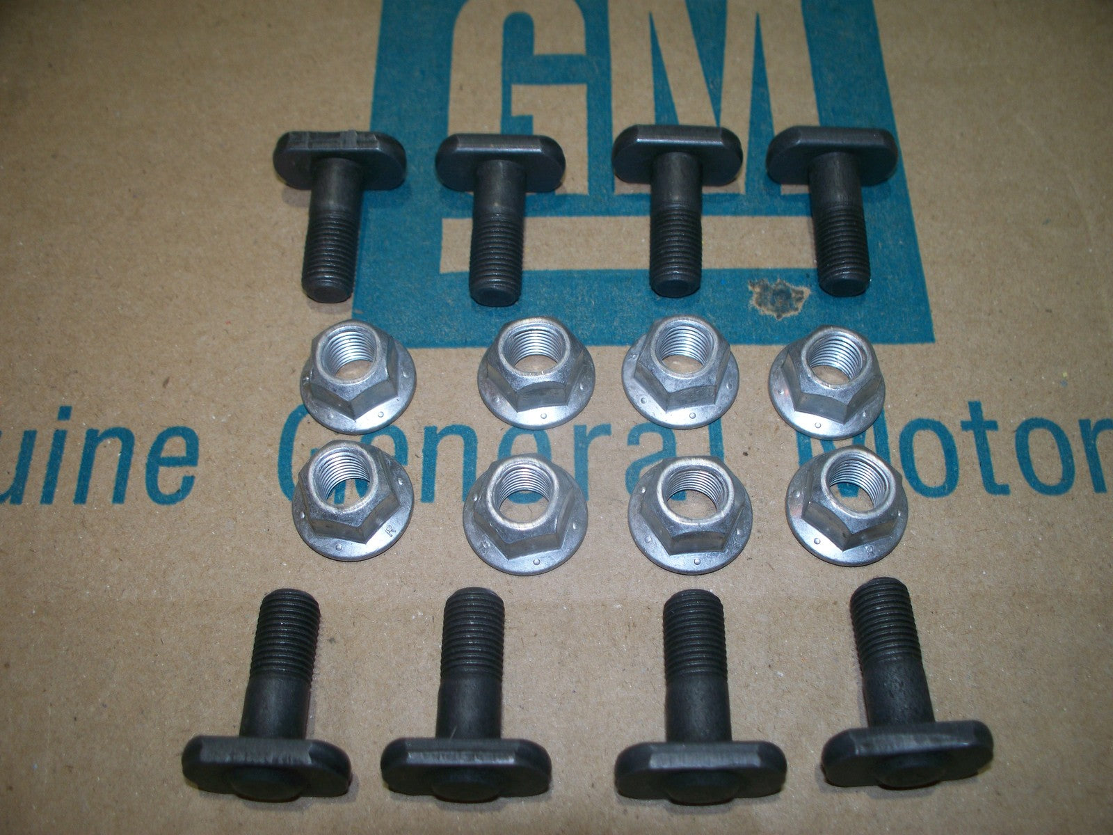 NOS R rear drum backing plate axle retainer T bolts & nuts hardware kit   GTO
