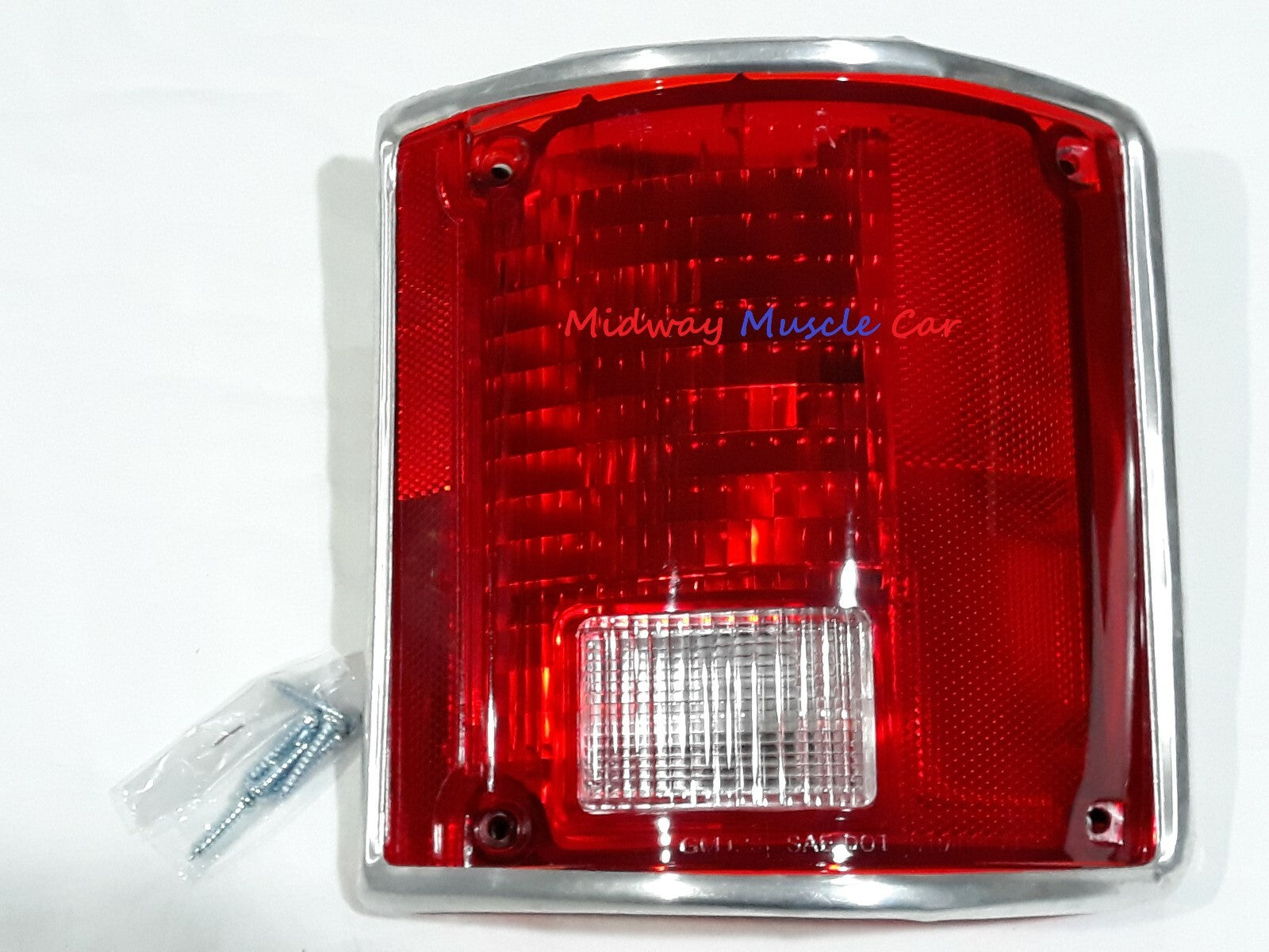 RH passenger tail light lens w/ trim 73-87 Chevy GMC Pickup Truck Blazer C10