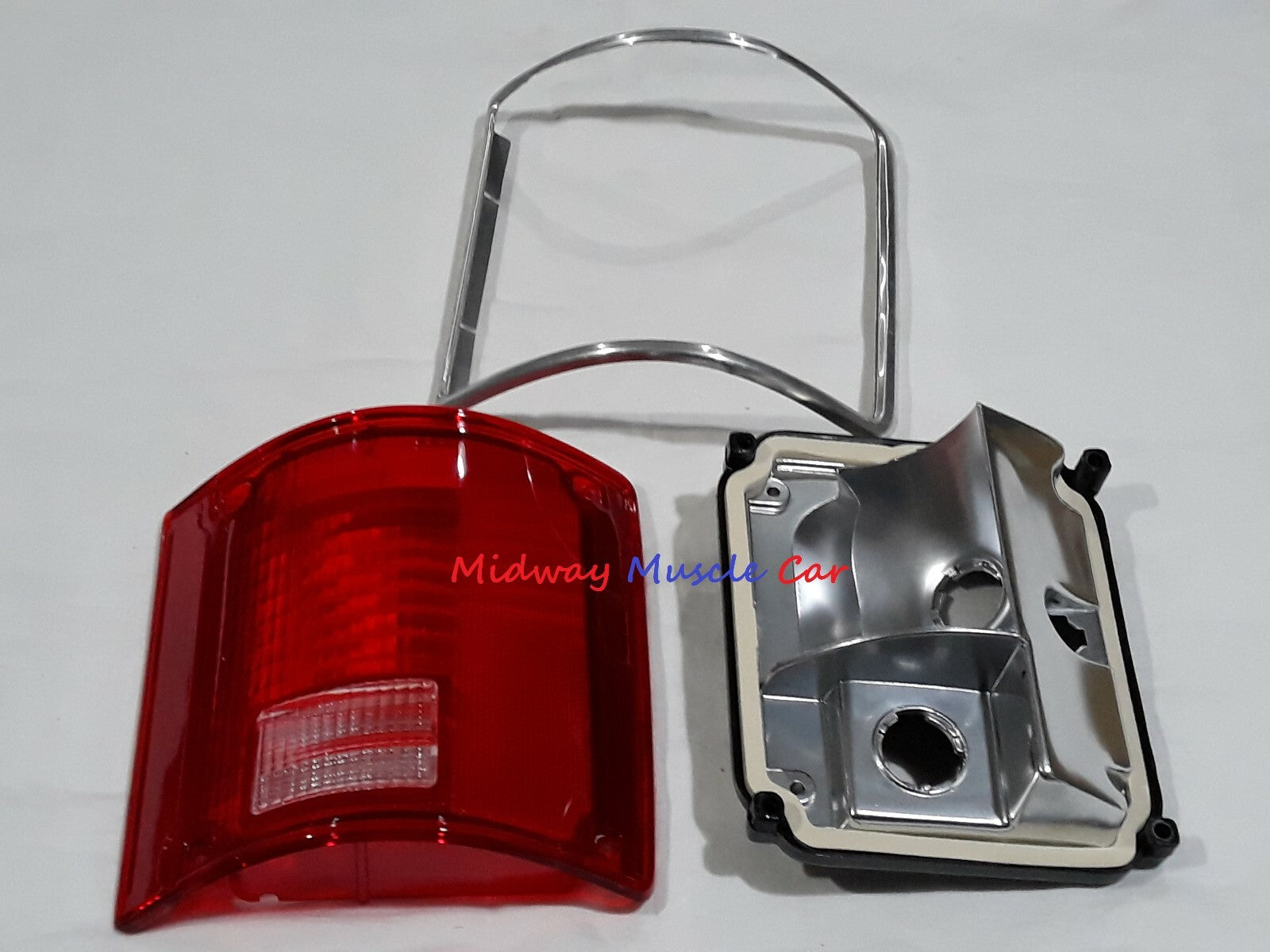 RH passenger tail light lens w/ trim 73-87 Chevy GMC Pickup Truck Blazer C10