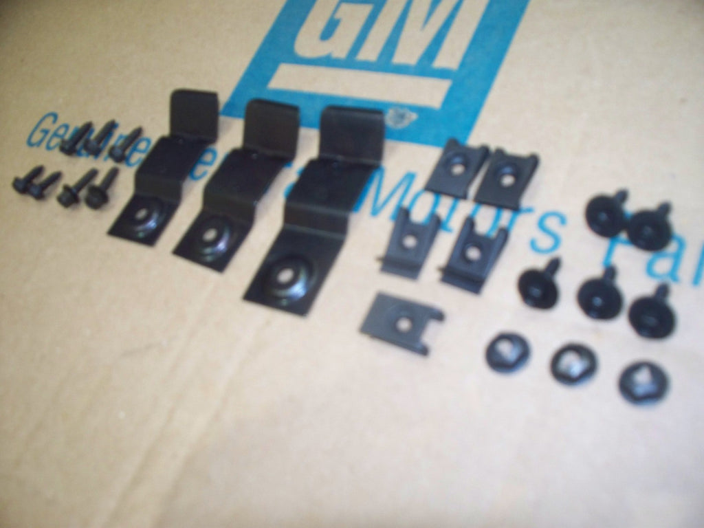 70-78 Chevy Camaro DASH PAD MOUNTING INSTALLATION KIT SET clips & screws 23 pc