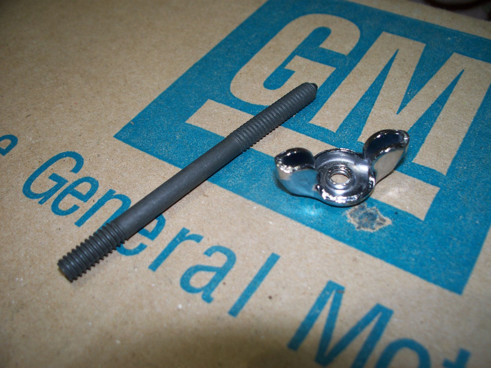 NEW carb stud & chrome wingnut Chevy Corvette Chevelle Camaro Nova Impala 64-80