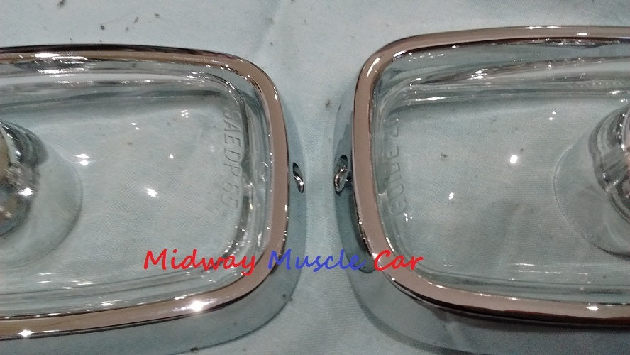 66 67 Pontiac GTO front turn signal parking lamp light assy  lens bezel & gasket