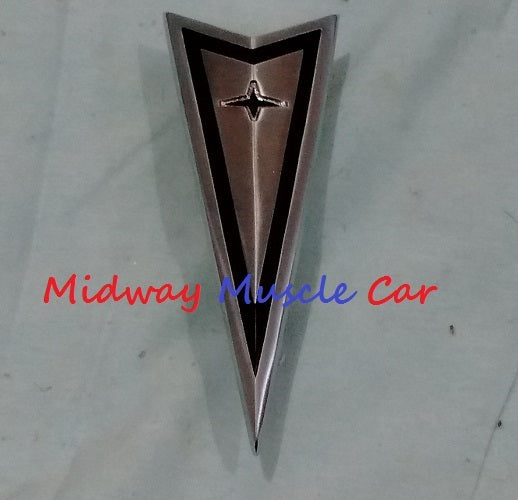 1968 68 Pontiac GTO front endura bumper nose ornament emblem