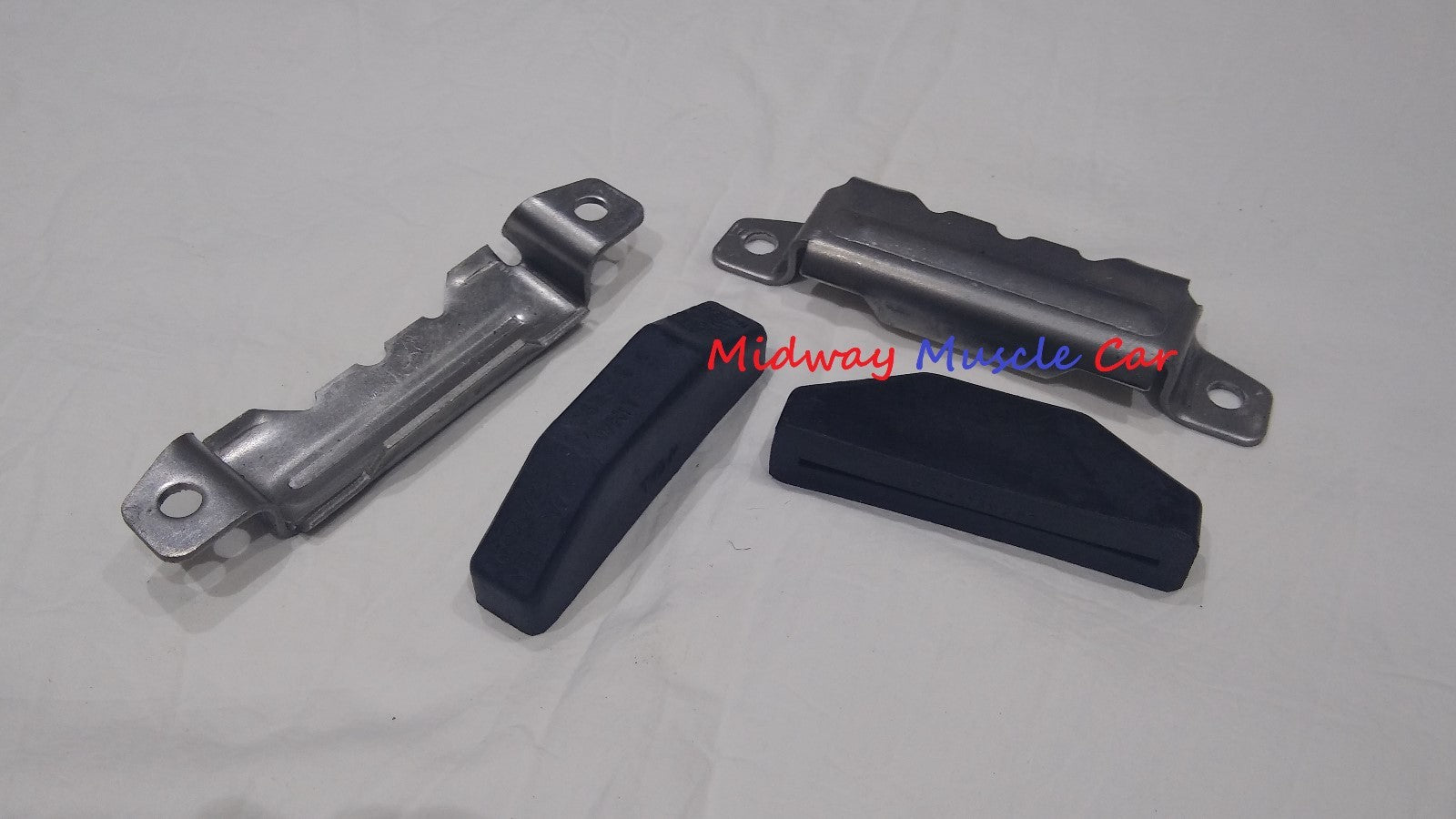 hardtop trans cross member brackets & insulator kit 64-72 Pontiac GTO Buick GS