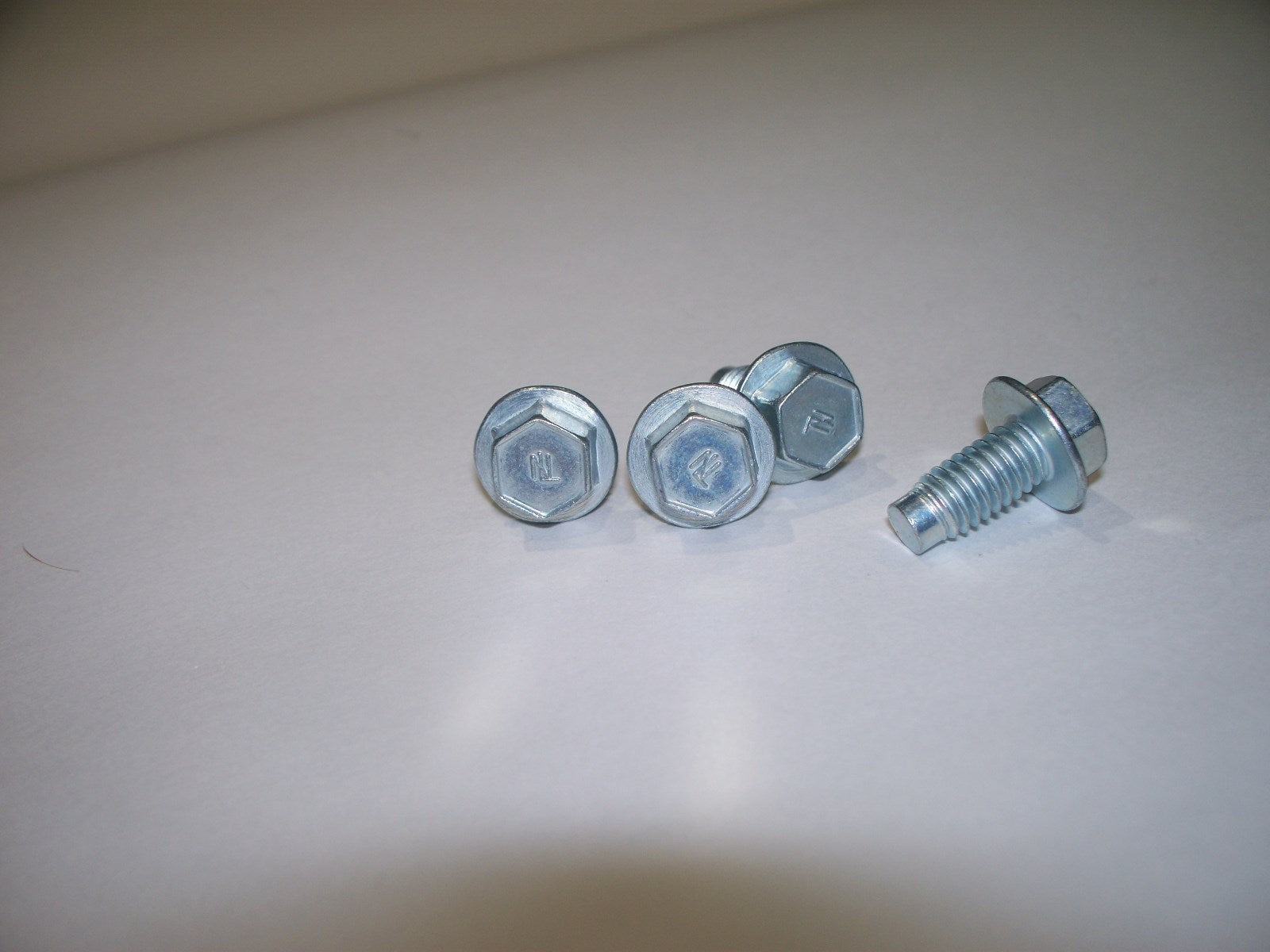69-74 NL head stamp Valve Cover Bolts ram air IV 4 SD HO 9784378 gto judge t/a