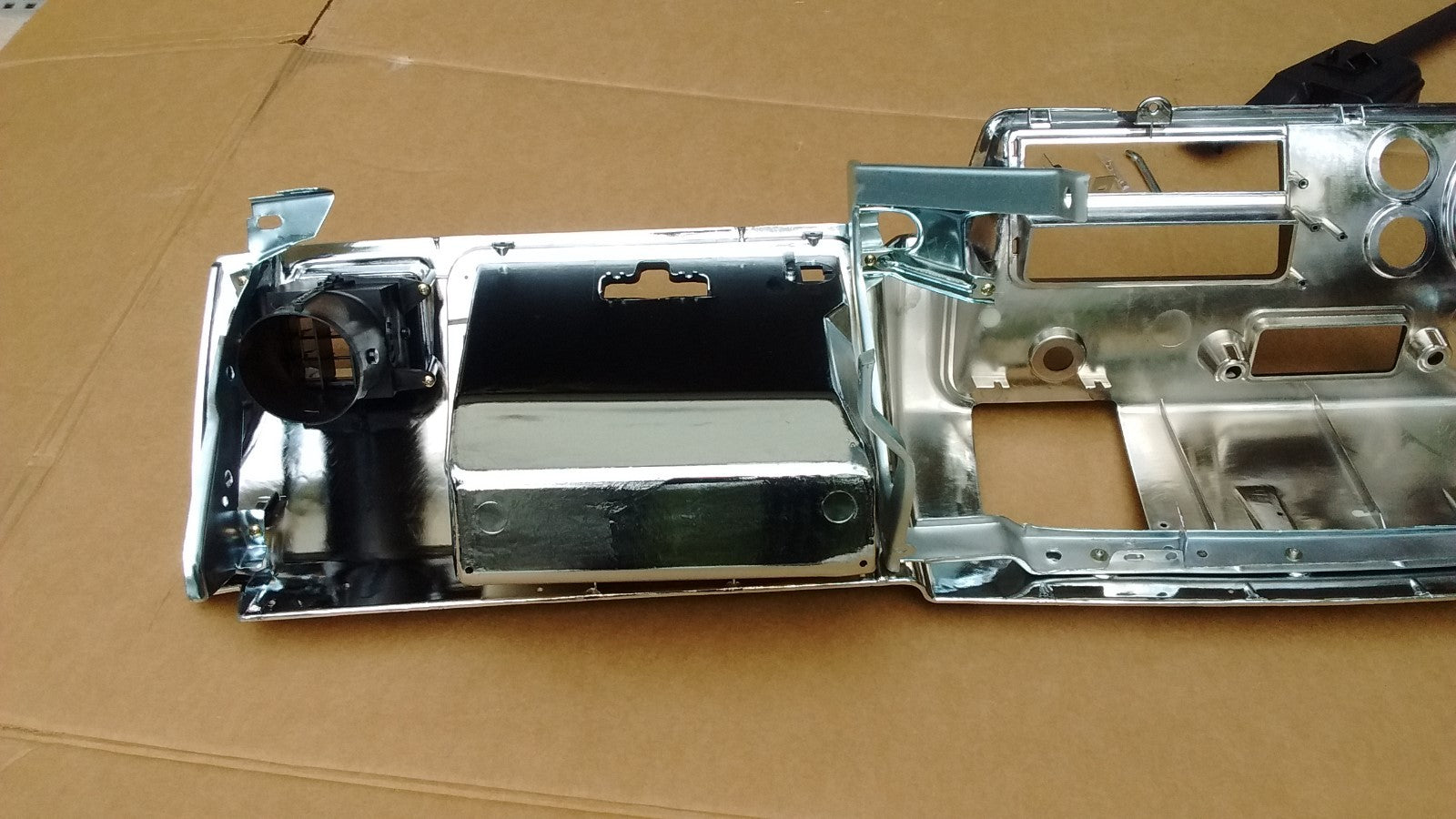 70 71 72 Chevy Chevelle SS Dash instrument cluster panel bezel assembly w/ vents