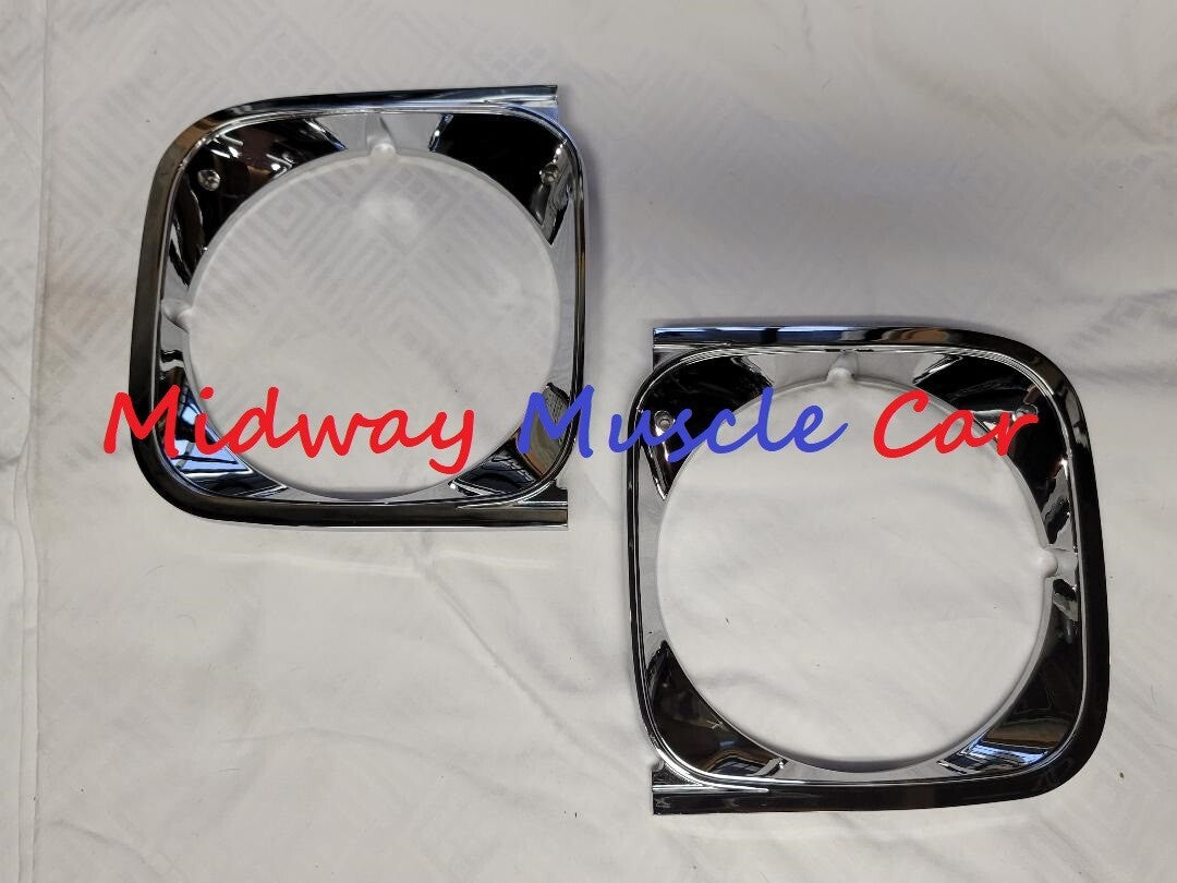 headlight headlamp bezel set (pair)   72 Chevy Chevelle El Camino