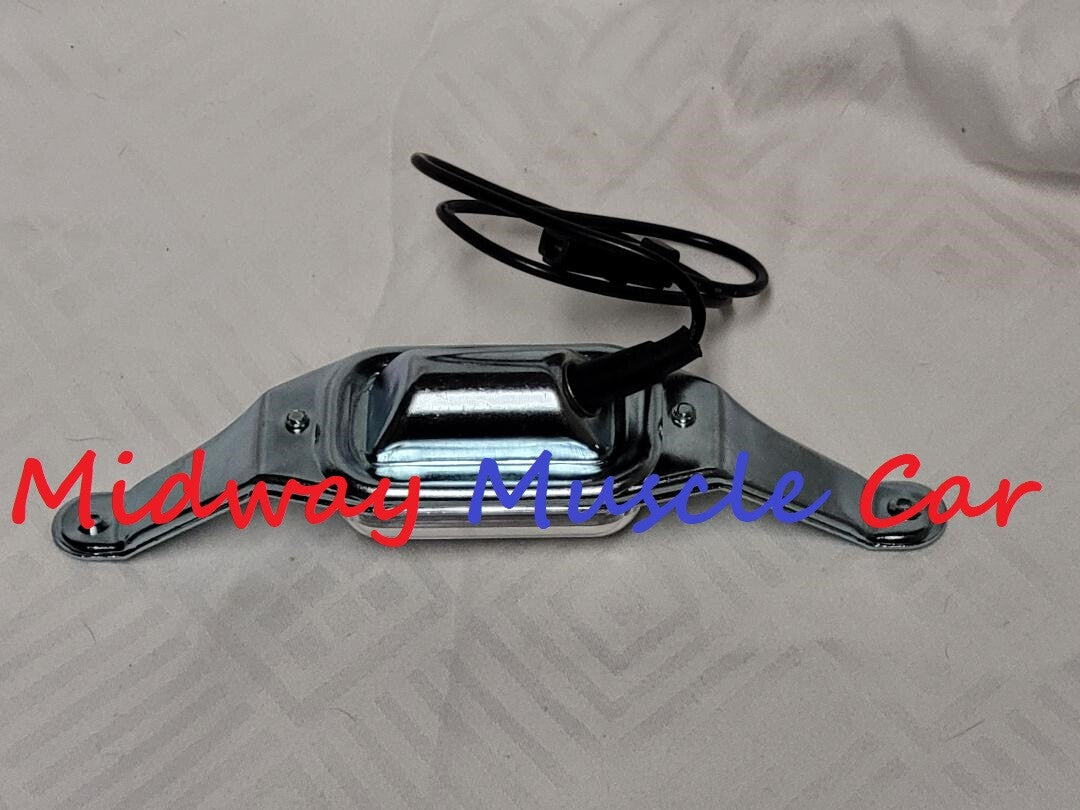 NEW  license plate light lamp assembly 68-72 Oldsmobile Cutlass 442 F-85