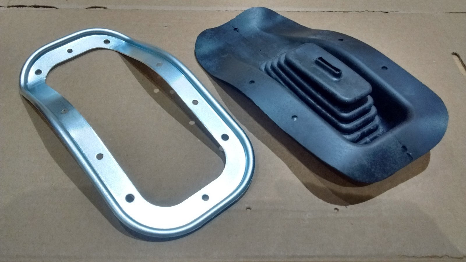 manual trans console shifter boot & retainer ring & tunnel 68-72 Chevy Chevelle