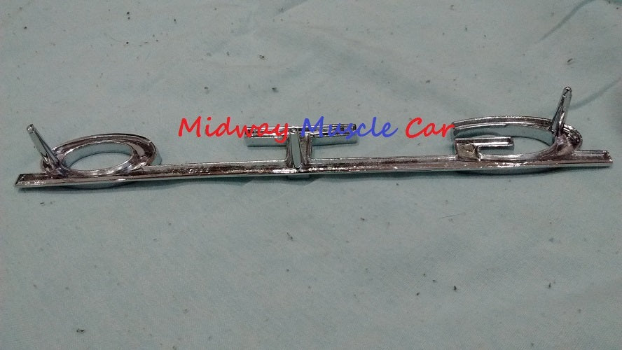 64 65 66 67 Pontiac GTO rear side quarter 1/4 panel GTO emblem