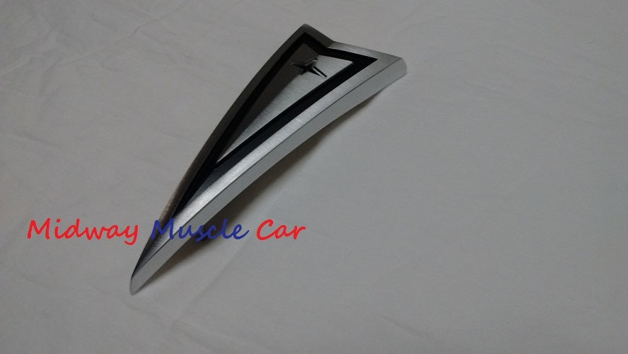 1966 1966 66 67 Pontiac GTO Lemans Tempest hood ornament emblem