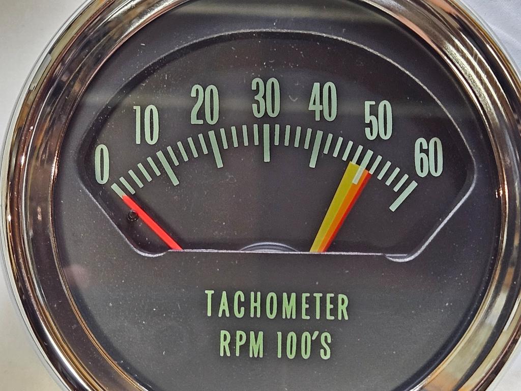1966 Chevy Chevelle El Camino SS KNEE KNOCKER TACH TACHOMETER  5200 rpm redline