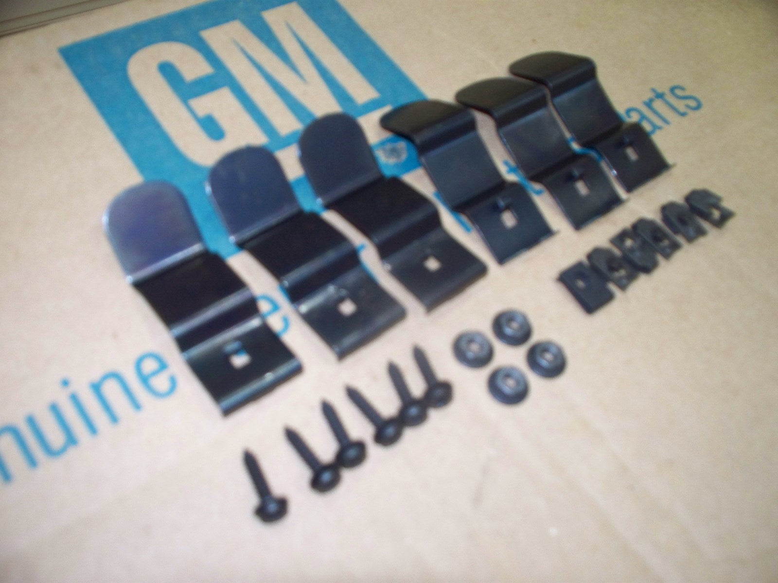 69 Chevy Camaro  DASH PAD MOUNTING INSTALLATION KIT set clips & screws   22 pc