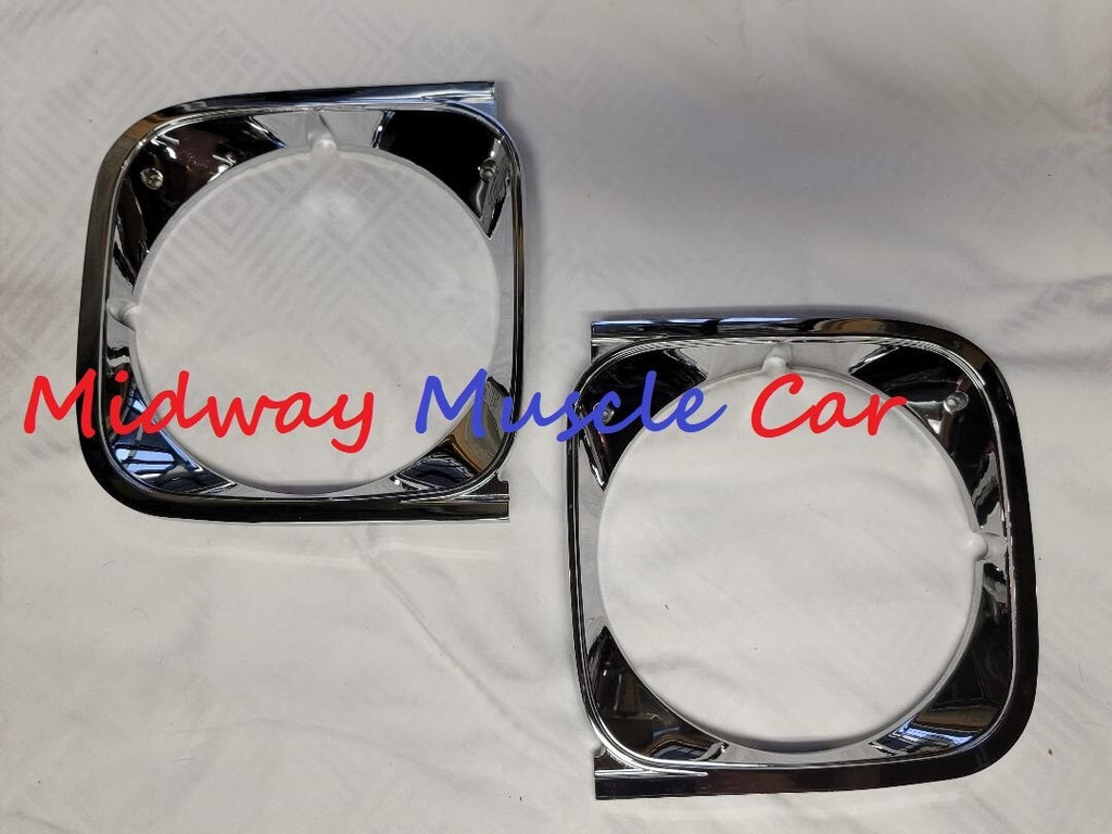 headlight headlamp bezel set (pair)   72 Chevy Chevelle El Camino