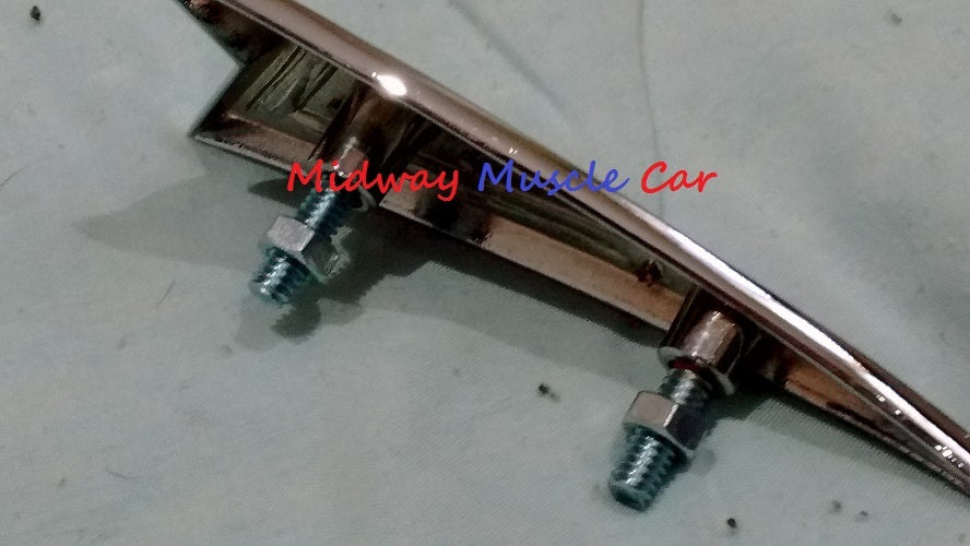 1968 68 Pontiac GTO front endura bumper nose ornament emblem