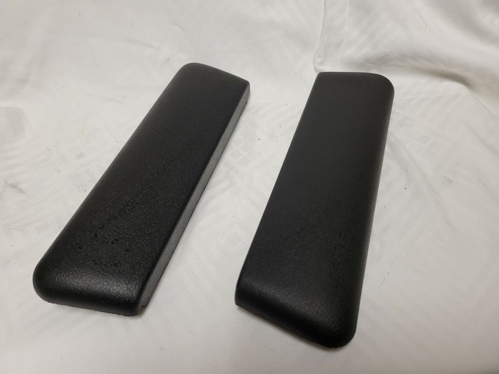 NEW blk A-Body Rear Arm Rest Pads 64-67 Chevy Chevelle Pontiac GTO Olds 442 GS